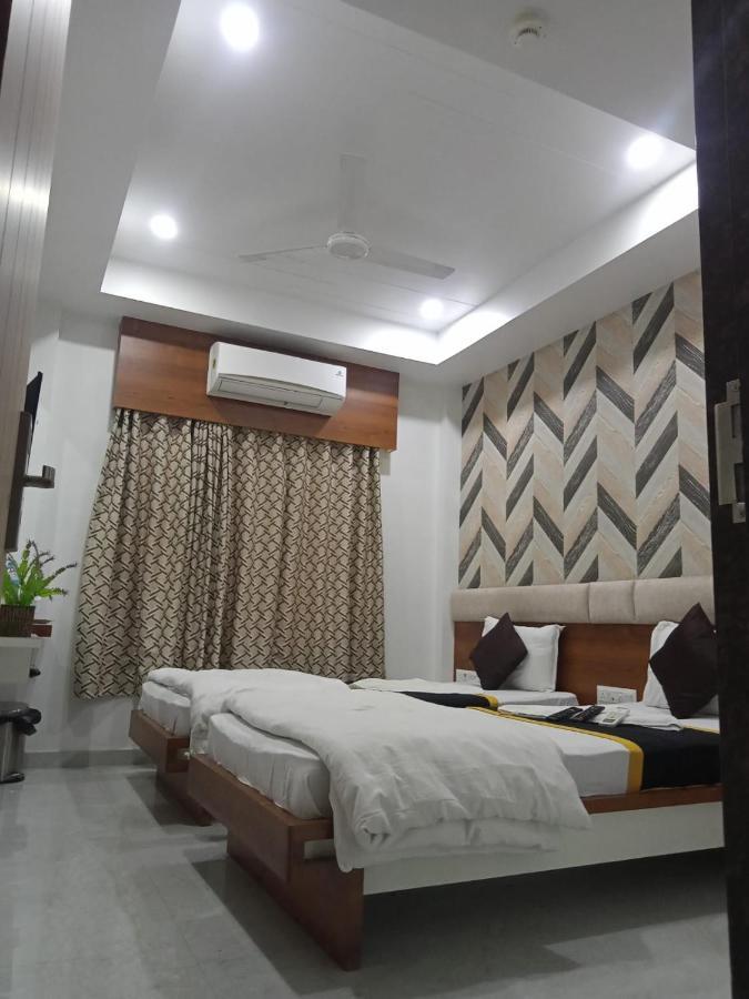 Hotel Fun City Navsari Εξωτερικό φωτογραφία